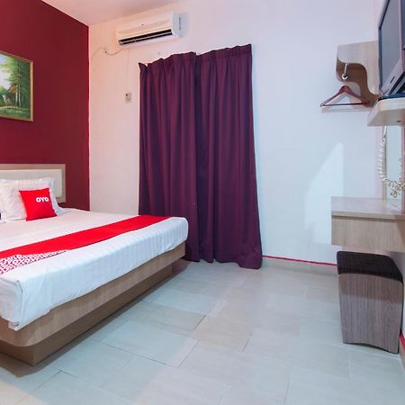 Valley View Hotel Lumut Bagian luar foto