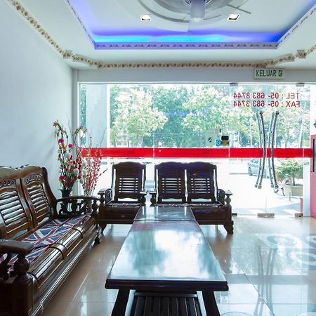 Valley View Hotel Lumut Bagian luar foto