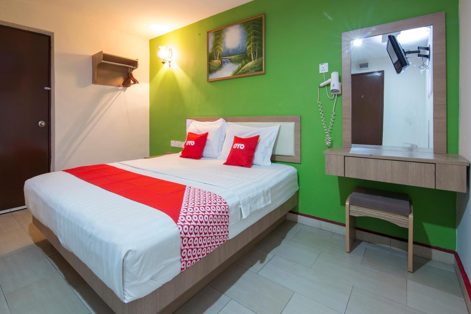 Valley View Hotel Lumut Bagian luar foto
