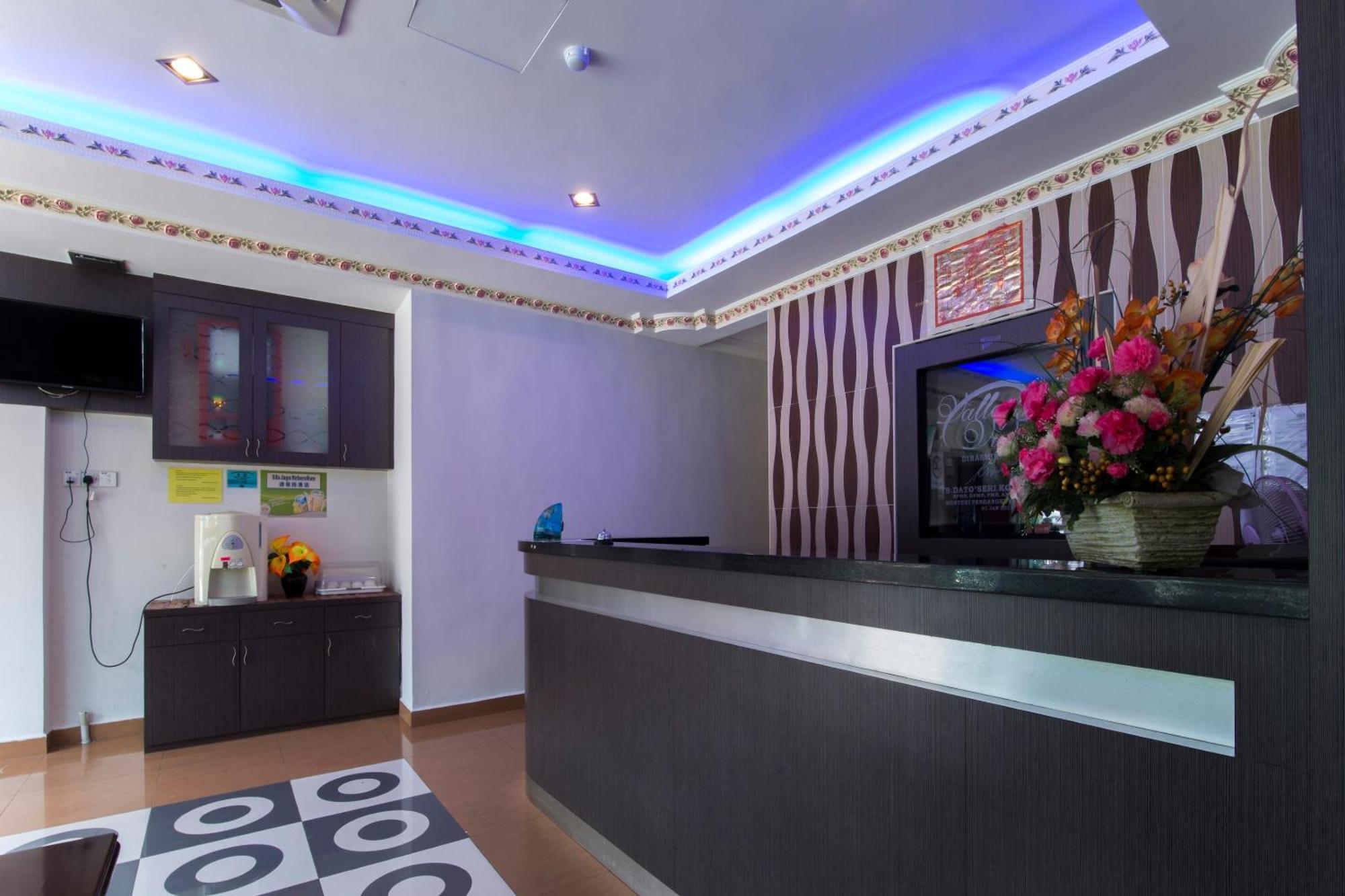 Valley View Hotel Lumut Bagian luar foto
